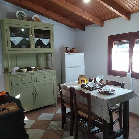 Magnolia Traditional Stone House In Dom wakacyjny Vamvakou